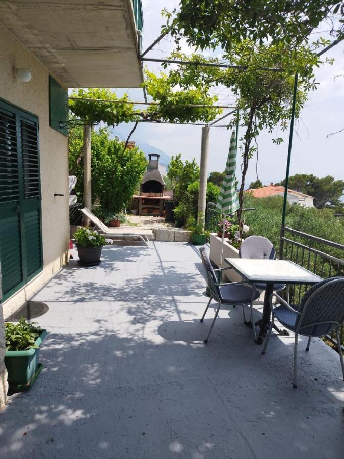 Apartments Mare - 150 M From Beach Brela Buitenkant foto