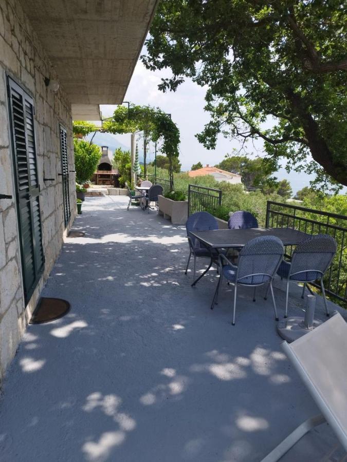 Apartments Mare - 150 M From Beach Brela Buitenkant foto