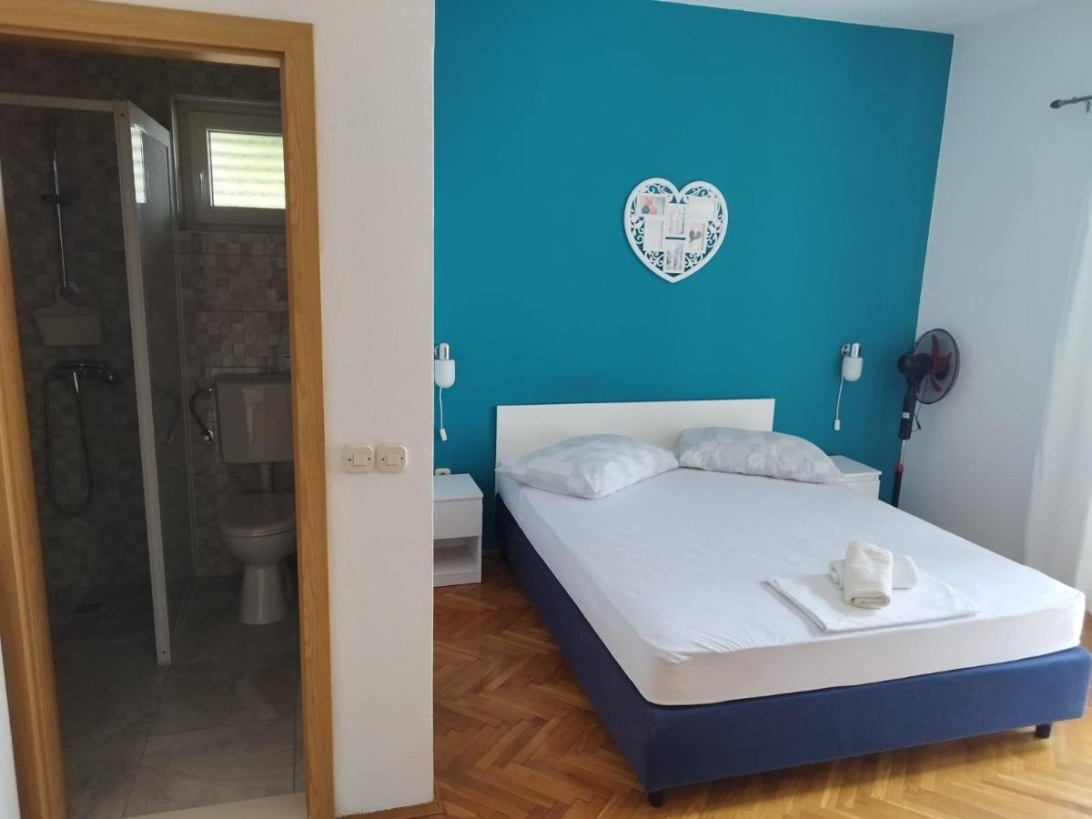 Apartments Mare - 150 M From Beach Brela Buitenkant foto