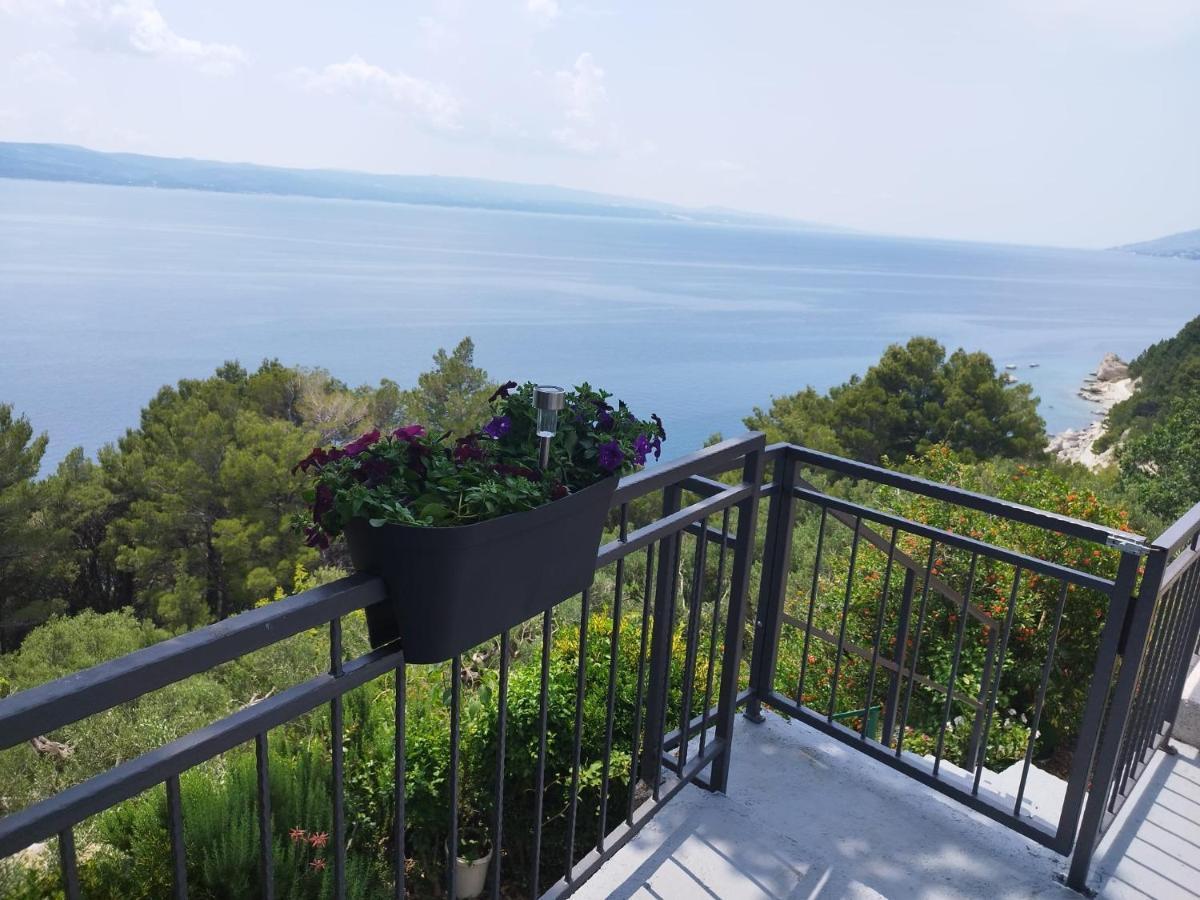 Apartments Mare - 150 M From Beach Brela Buitenkant foto
